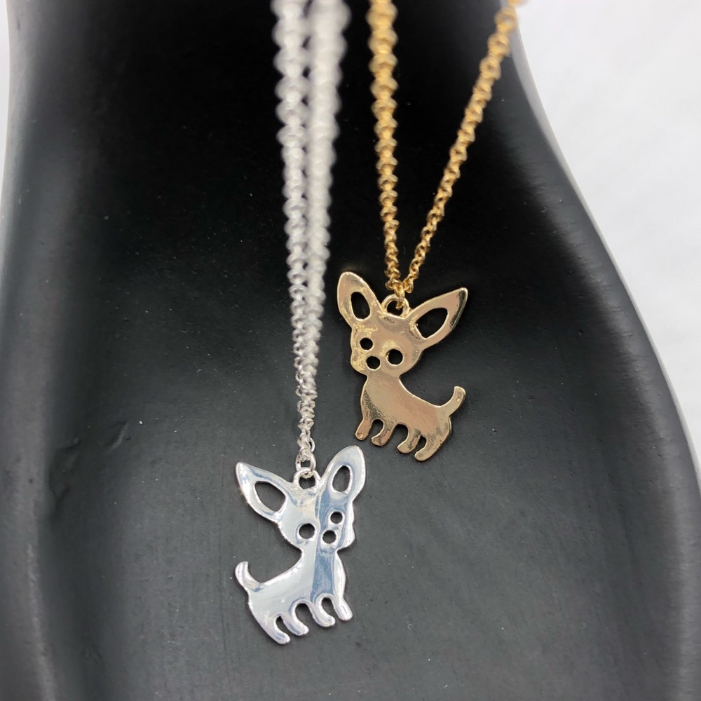 Chihuahua Necklace NWT - Picture 4 of 4